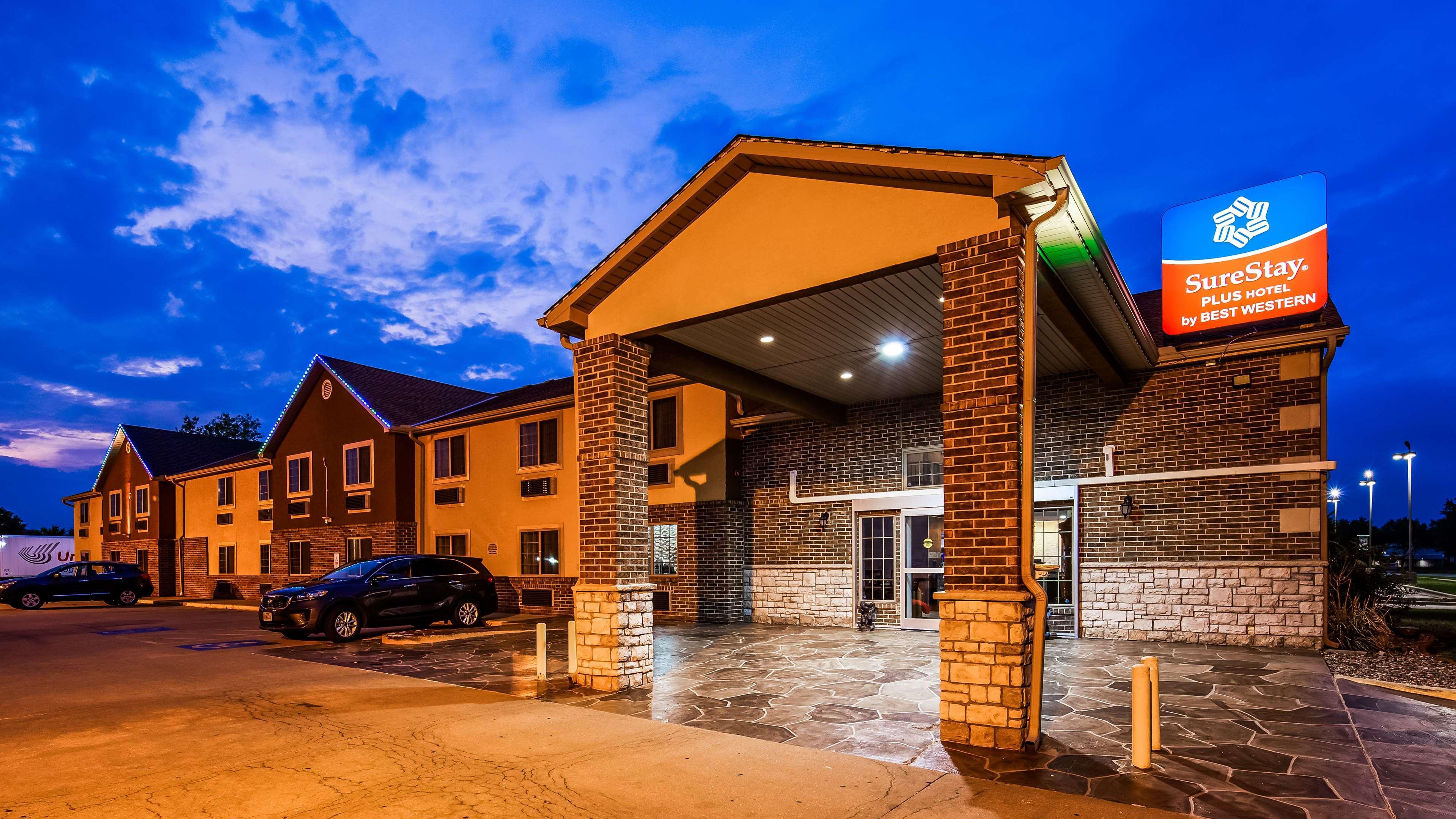 Surestay Plus Hotel By Best Western Kearney מראה חיצוני תמונה