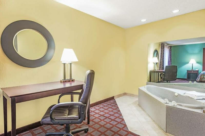 Surestay Plus Hotel By Best Western Kearney מראה חיצוני תמונה